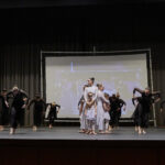2024_11_24_Kirchheim_Wie_ein_Fischschwarm_573