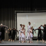 2024_11_24_Kirchheim_Wie_ein_Fischschwarm_583