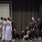 2024_11_24_Kirchheim_Wie_ein_Fischschwarm_642